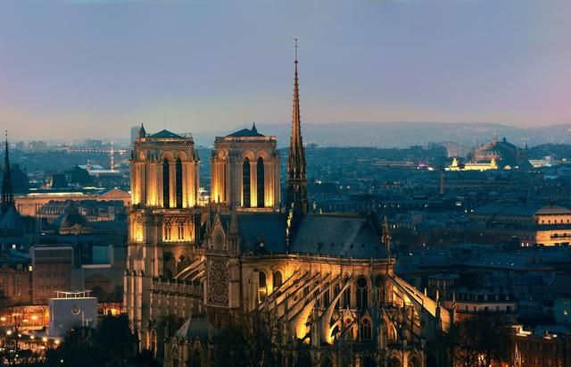 巴黎建城史：一座城市何以伟大