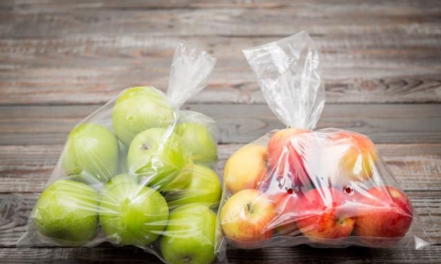 用塑料袋装热食物，有毒有害物到底会不会析出？来看真相如何！