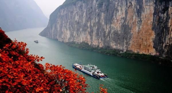 地理答啦：著名风景区长江三峡有哪些显著的地里特征？