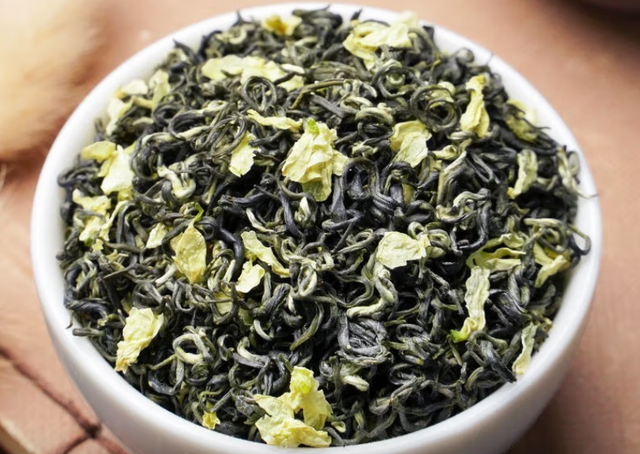 茶叶知识：茉莉花茶的功效和作用很好，茉莉花茶是绿茶吗？