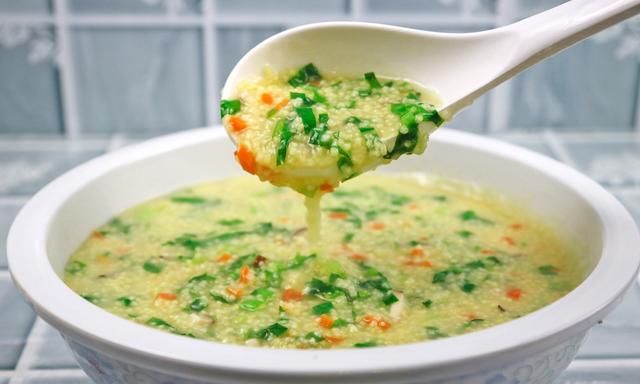 黄米和小米有啥区别？别不懂吃，分享3种小米粥做法，暖身又暖胃
