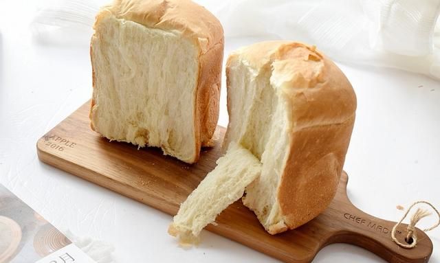用面包机做拉丝大面包，发酵1次省时间，棉花一样软，用手撕着吃