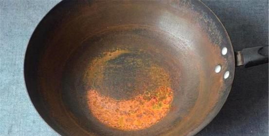 铁锅生锈了怎么处理？还能用吗？有毒吗？