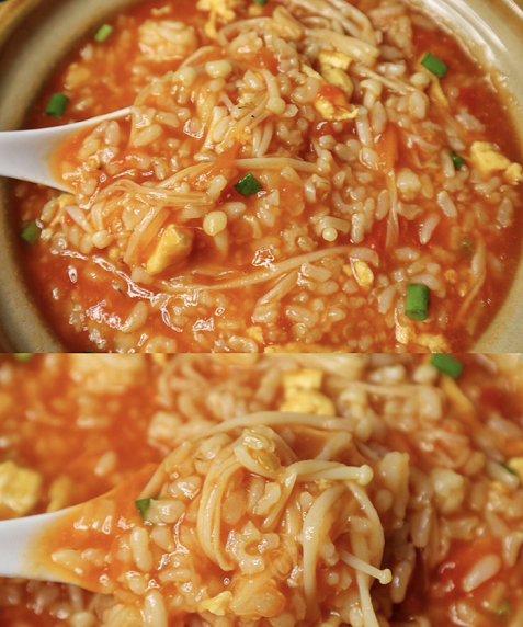 剩米饭的新做法，茄汁浓郁的番茄金针菇汤饭，真想每天都吃剩米饭