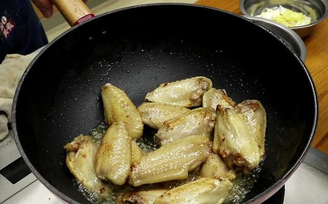 鸡翅百吃不腻，5种家常做法，解馋又美味，好吃得筷子都放不下