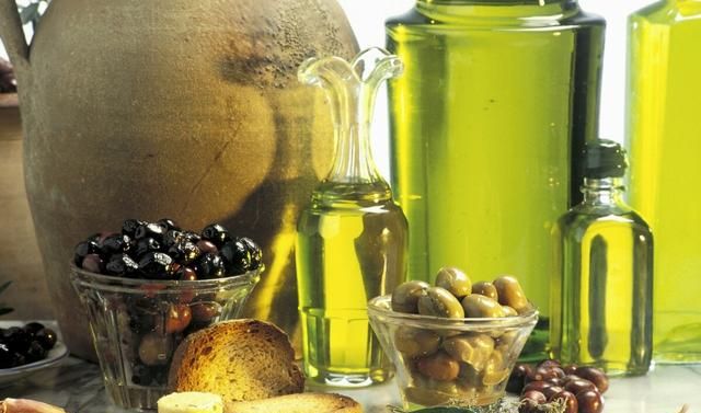 橄榄油可以高温炒菜吗 橄榄油怎么吃的正确方法