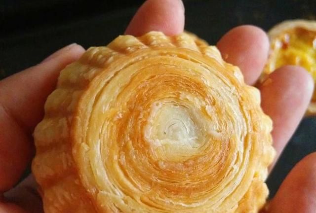 教你制作蛋挞皮和蛋挞液，让你在家就能吃上酥脆嫩滑的蛋挞