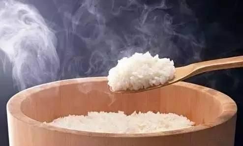 米饭没煮熟怎么办？5个方法教你补救夹生饭！