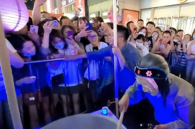 火了三天的郑州孟婆汤，掀起新的狂潮，很多网友表示该处理了