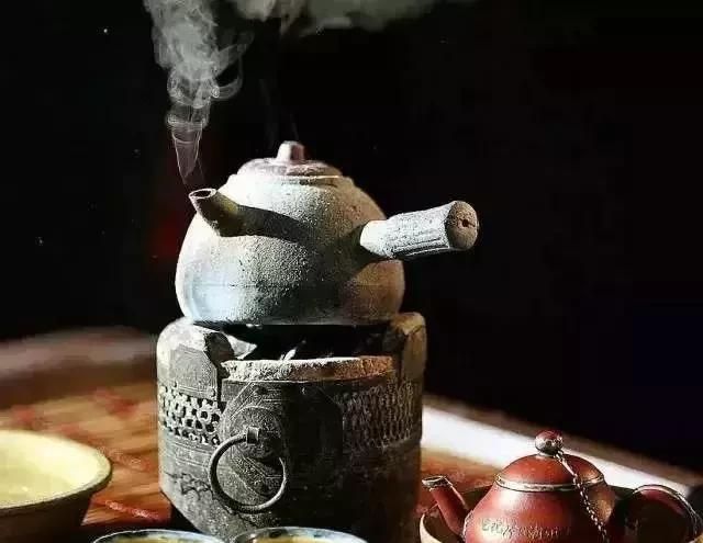 天冷煮茶季，什么茶适合煮？怎样煮好喝？