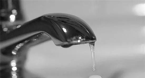 水龙头“滴水”储存使用自来水的方法真的“省水”吗？ 探索试验