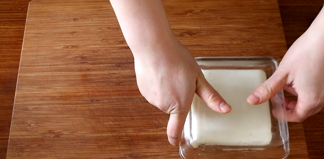 不用烤箱，教你做椰奶小方，做法简单，奶香味十足