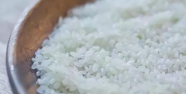 糯米的营养价值极高，如果把它代替米饭当主食吃，对身体好不好？