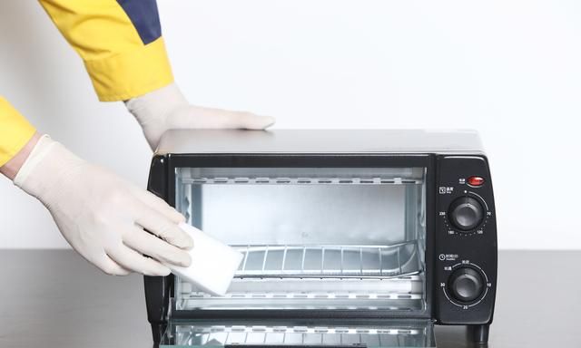 烤箱对人有危害吗？电烤箱使用注意事项？