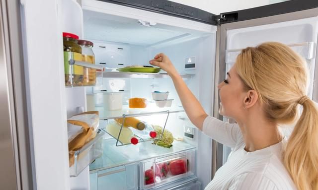 作为家庭电老虎之一的电冰箱，应该调到几档才最省电