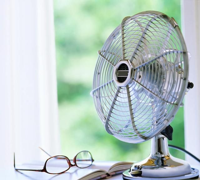 在高温热浪期间，保持房子凉爽的简单技巧，不花大钱为酷热降温
