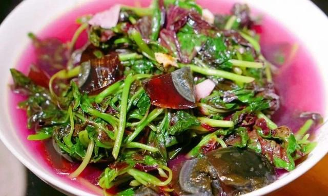 红苋菜号称“长寿菜”，可你知道怎么烹饪，才能保留营养吗？