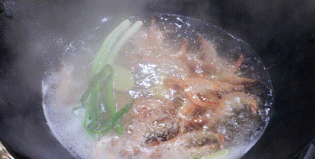 又鲜又嫩没腥味，1分钟做好的白灼虾不是单纯水煮那么简单