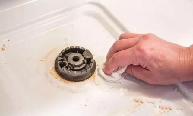 厨房油污全面清洁攻略！只需做好这4步，让厨房洁净如新