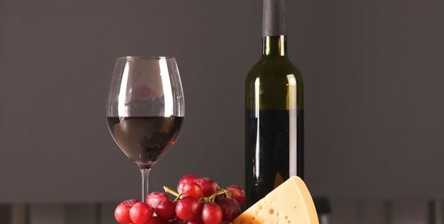 葡萄是怎么酿成红酒的，工序需要几步