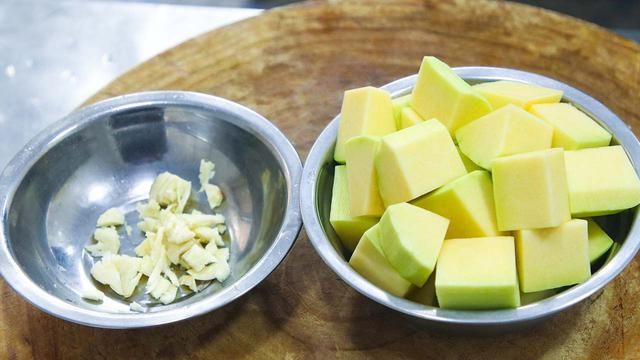 “秋天到，南瓜俏”，分享5种简单做法，清热润燥，营养好消化