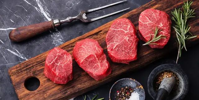 减肥命题纠结？红肉和白肉，哪个更有营养？