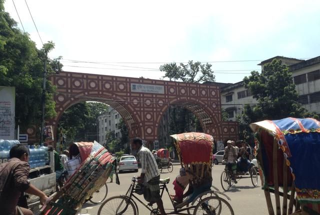孟加拉国首都达卡的交通,孟加拉国达卡拥堵的交通图1