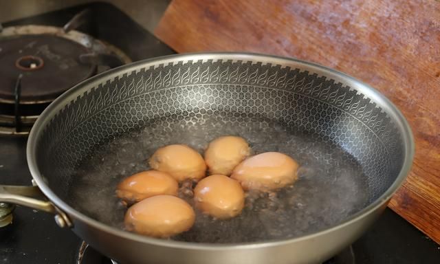 今天才知道，鸡蛋还能这么吃？出锅比肉还香，馋到流口水