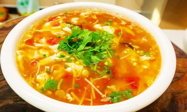 “秋冬一碗汤，不劳医生帮”，降温后多给家人喝这5道汤，身体棒