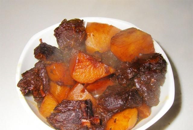 牛肉炖土豆的16种做法，牛肉软烂咸香土豆软糯，家里人人都爱吃