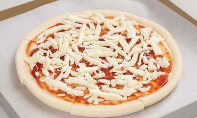 做披萨的马苏里拉，有牛奶在家就能做，比进口牌子还香还拉丝