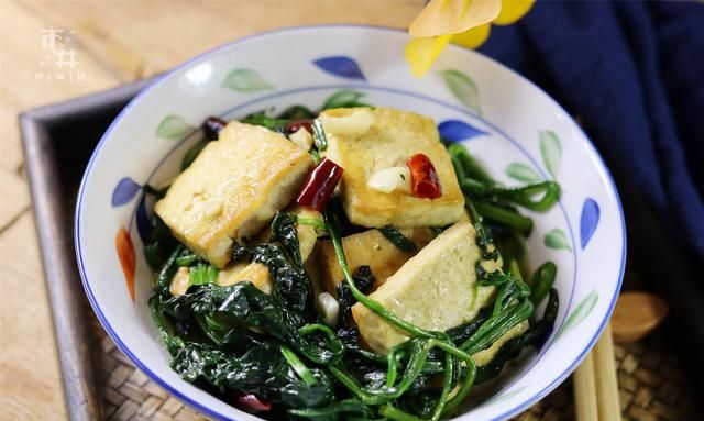豆腐和菠菜，一起吃会中毒？“食物相克”到底哪个才是真的？