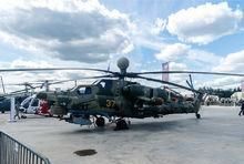 展览会上的米-28UB武装直升机