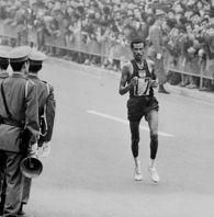 Abebe Bikila--东京奥运会马拉松比赛金牌
