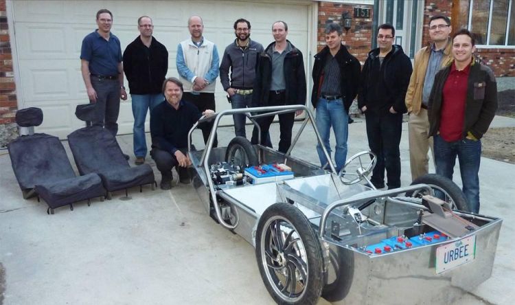 打造3D打印汽车的Jim Kor团队成员