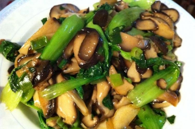 木耳香菇炒油菜