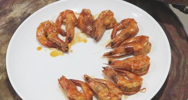 大厨分享“油焖大虾”做法，教程简单实用，在家做出饭店的味道